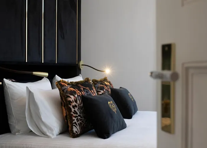 Guest house 1877 Estrela Palace 4*