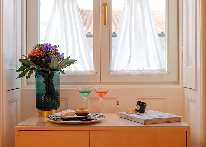 1877 Estrela Palace Guest house